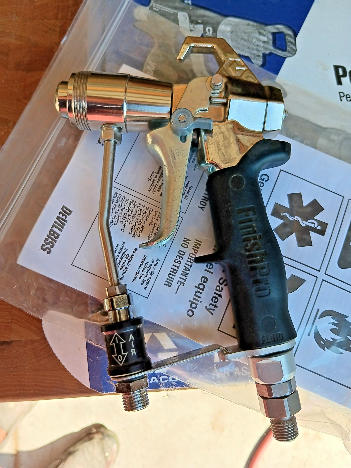 GRACO- FinishPro Air Assisted Airless/Airless Paint Spray Gun