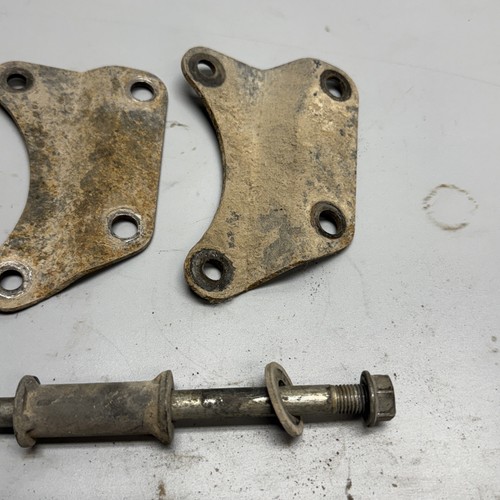 80- 85 HONDA ATC 185 185S 200 200S ENGINE MOUNTING BOLTS & BRACKETS - Picture 2 of 5