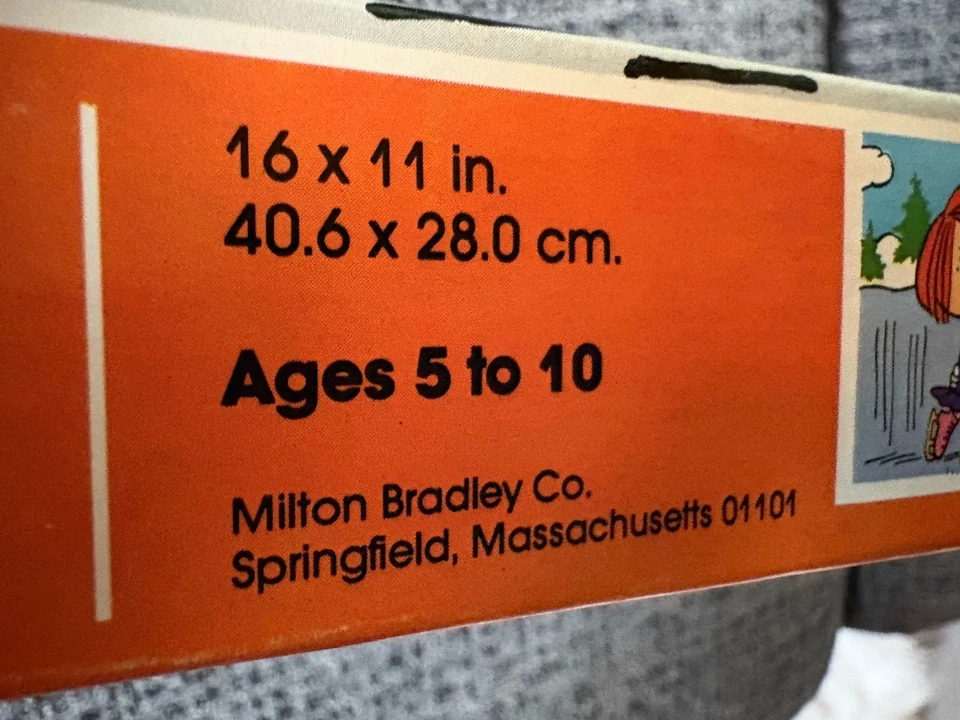 Peanuts Jigsaw Puzzle, Lucy Snoopy Ice Skating 1978, NEW, SEALED - Image 3 of 4