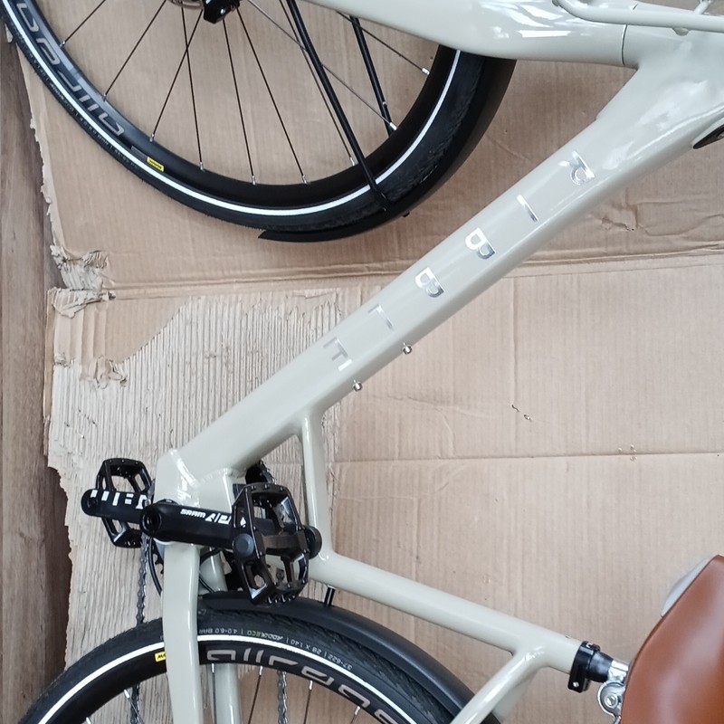 Ribble R872 Road Bike 700C S Carbon 22-Speed Drop Bars Caliper Brakes Grey