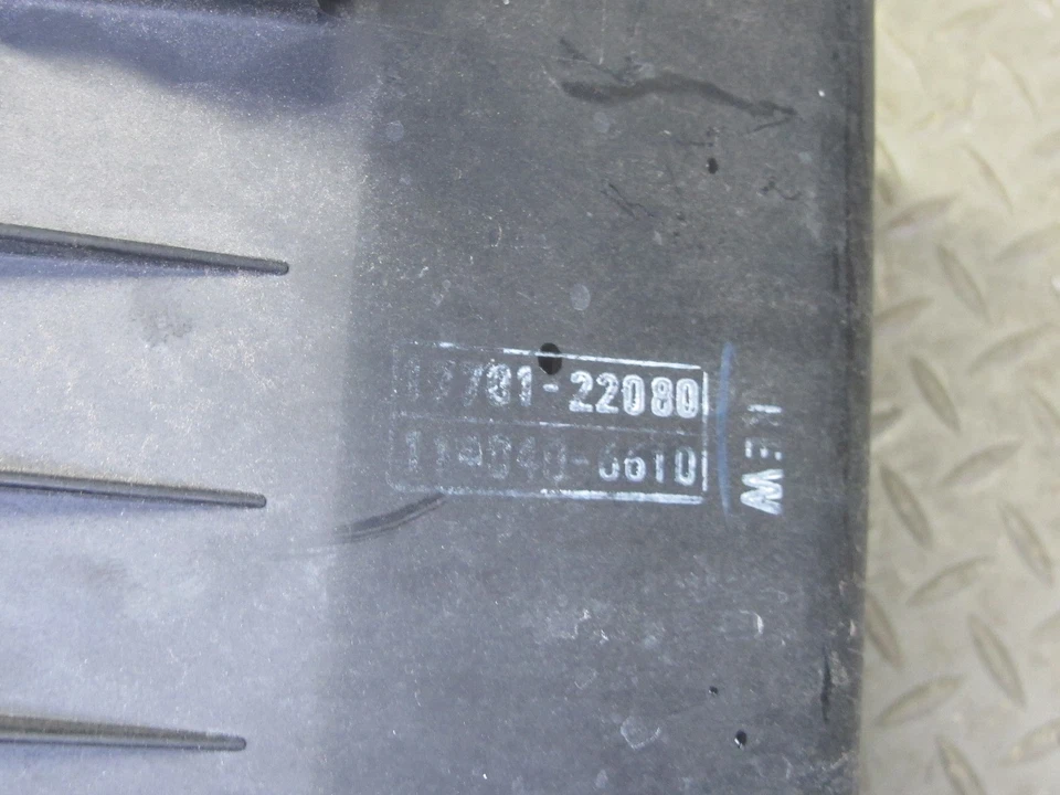 00-05 TOYOTA MR2 SPYDER ZZW30L LIMPIADOR DE ADMISIÓN DE AIRE CAJA DE FILTRO TUBO DE CONDUCTO CONJUNTO OEM Foto 3 de 4