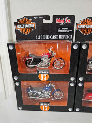 Harley-Davidson 1:18スケールモデル 6台セット Harley-Davidson 1:18スケールモデル 6台セット Harley-Davidson