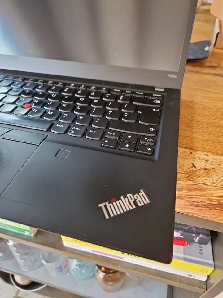 Lenovo ThinkPad T495s · Ryzen 5 3500U · 4GB · 128GB, photo 2 of 5