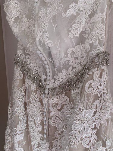 wedding dress size 6/8 - Picture 7 of 13