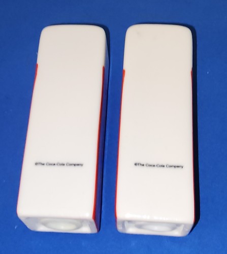 Coca Cola Vending Machine Salt & Pepper Shakers 4.75" Tall Retro Red White Black - Picture 4 of 4