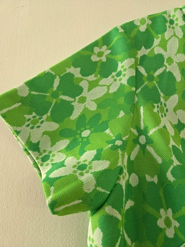 Vintage 1960's Handmade Hawaiian Barkcloth Green Floral Dress - Picture 2 of 11