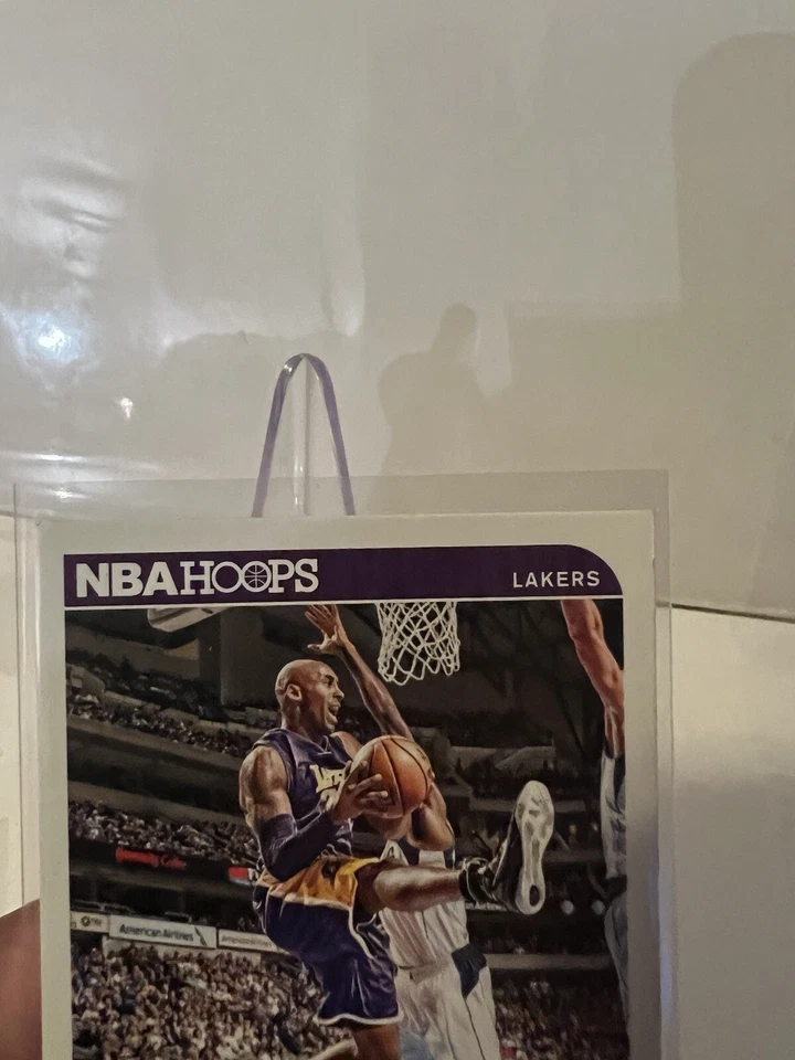 Los Angeles Lakers Arena Exclusive 2015 NBA Hoops- SUPER RARE Kobe Bryant - Image 3 of 4