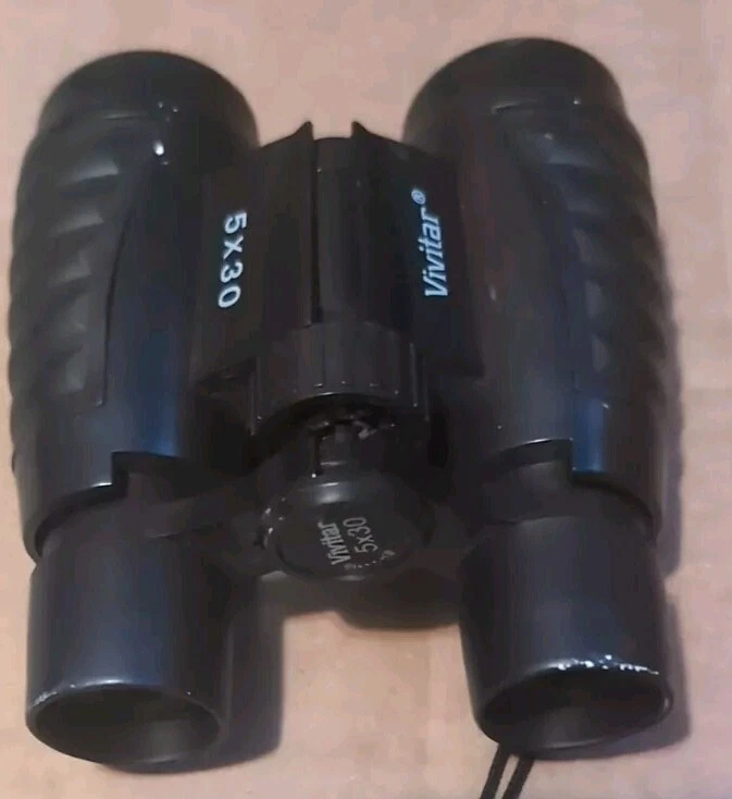 Vivitar 5 X 30 Compact Binoculars with Neck Strap - Image 3 of 4