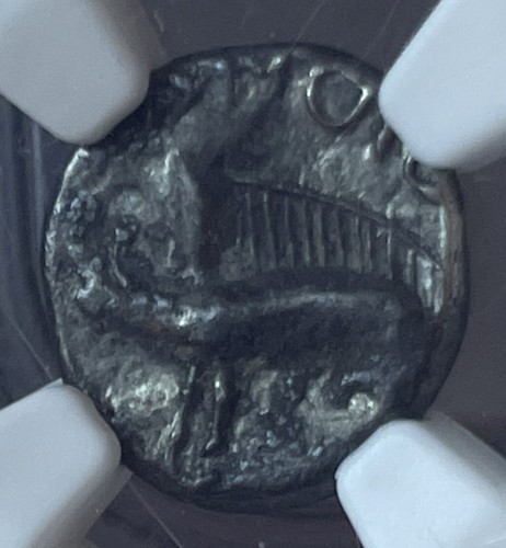Moneda Antigua CENTRAL GAUL Tribu Sequani 50 A.C. Cerdo Plata Quinario NGC Elección D1 - Imagen 2 de 6