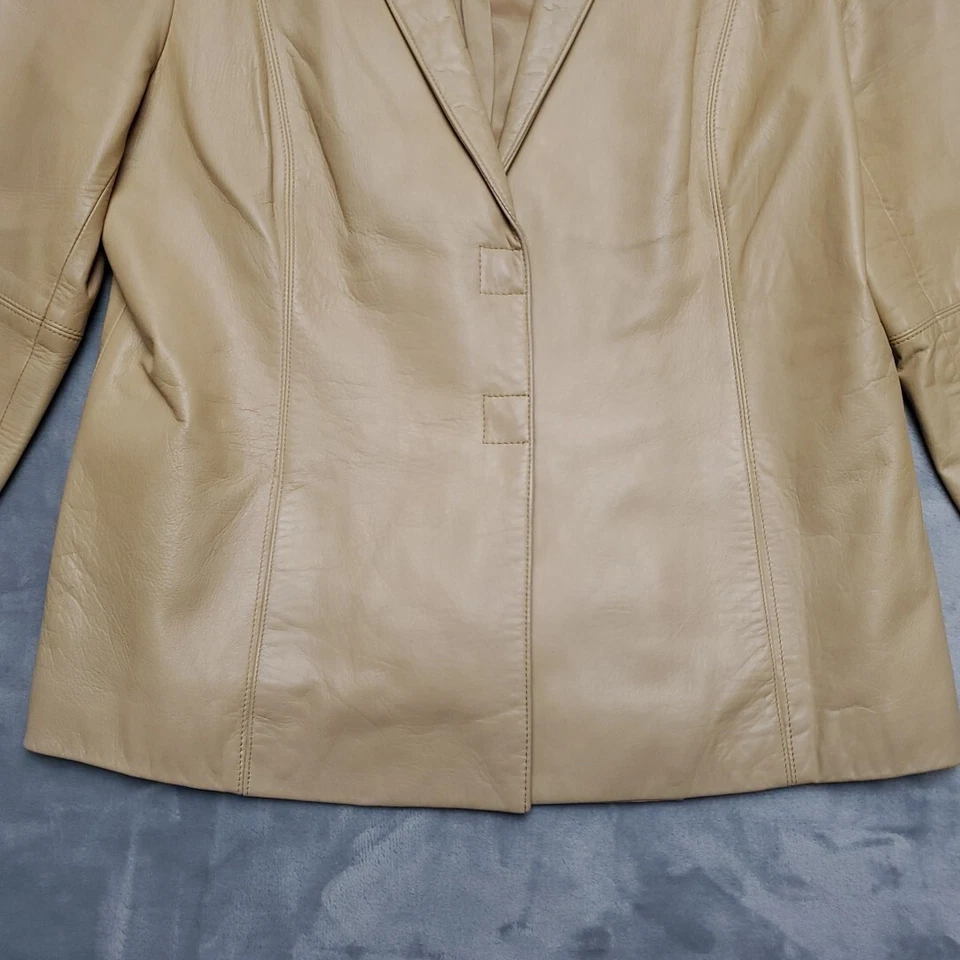 Chaqueta Worth Mujer 12 Tostada Forrada Botón Magnético Cuero Genuino Clásica  Foto 2 de 4