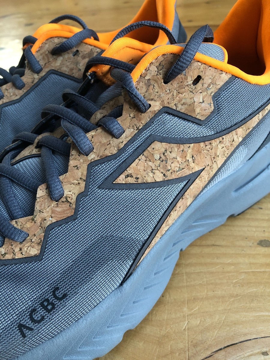 Diadora ACBC Mythos Blushield Volo 3 Running Sneakers, NEW