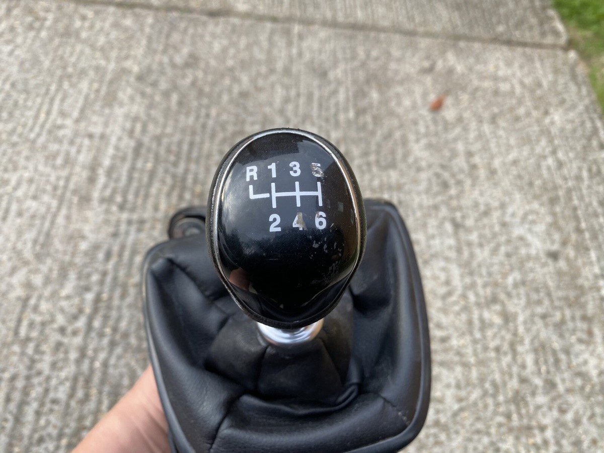 Ford Transit Connect 14-20 Gear Selector Leather Gaiter Knob