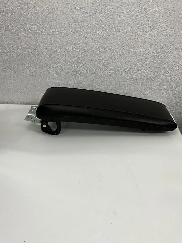 2013 GMC Terrain Center Console Lid Black Armrest OEM - Image 3 of 4