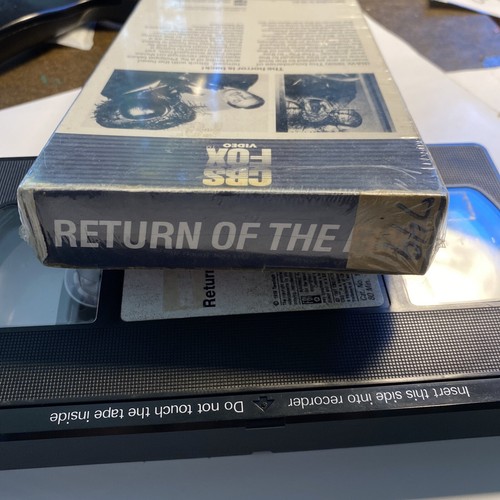 Return of the Fly 1959 VSH Tape 1987 Vincent Price Black and White RARE - Foto 11 di 11