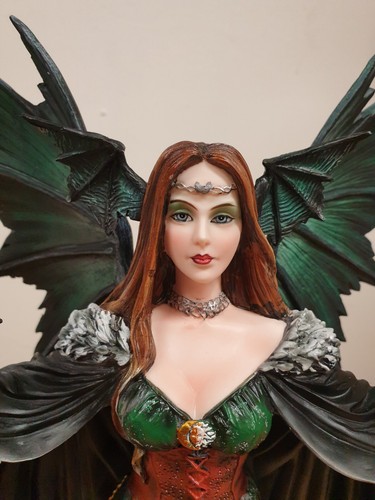 FAIRY ELFEN FEES FATA HADAS VERDE BRILLANTE E NERO CON CORVI CORVO NO LES ALPES - Picture 7 of 12