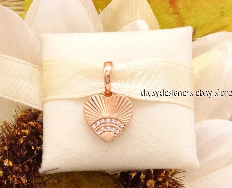 Fan of love store charm pandora