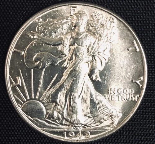 LOT # 1058   1942 WALKING LIBERTY HALF DOLLAR (BU)