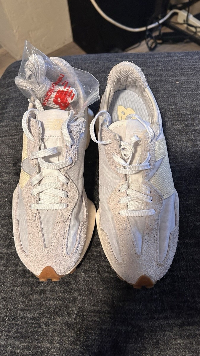 New Balance 327 Tan/White Women's Size New With Out Box