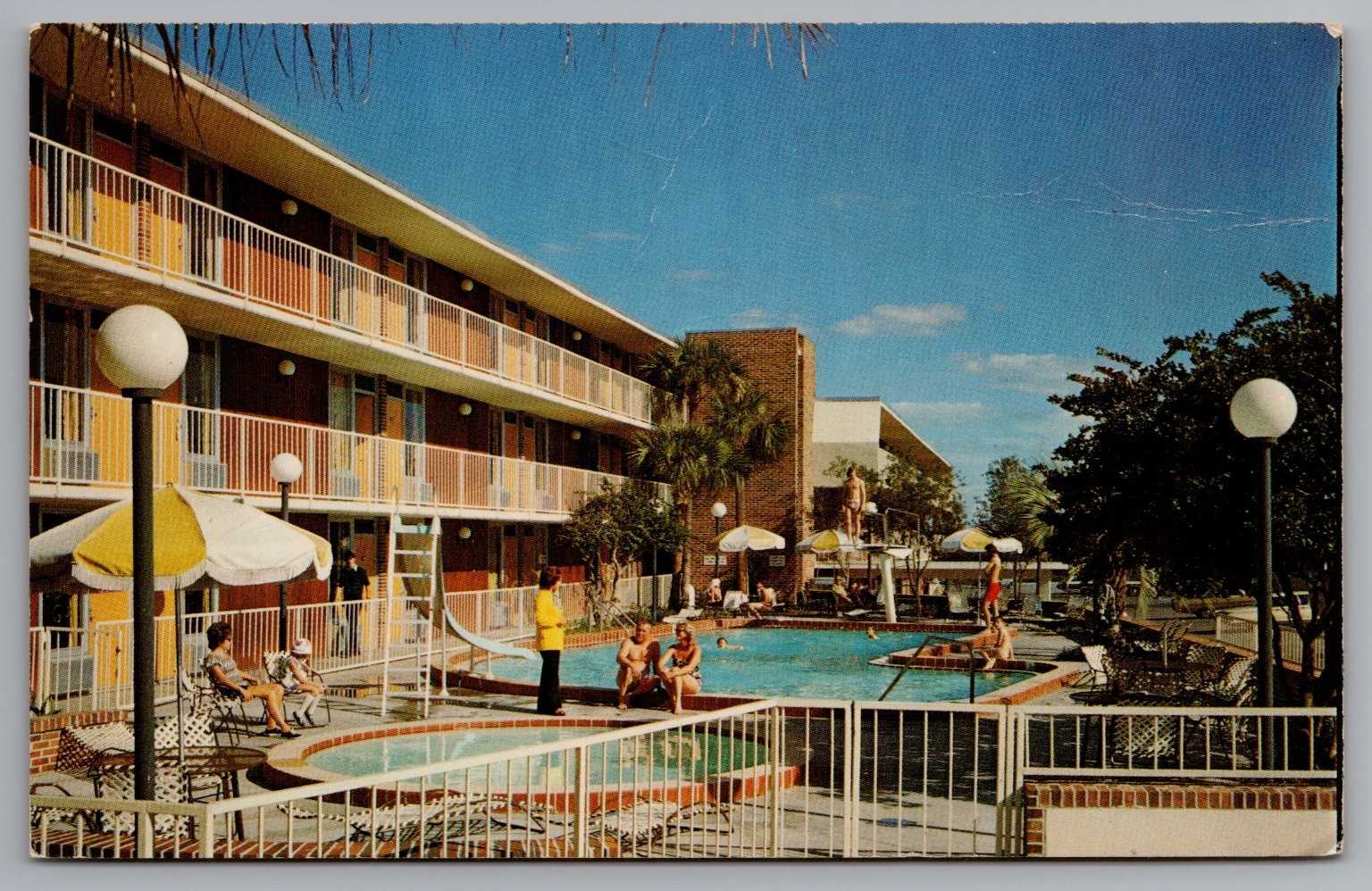Davis Bros. Motor Lodge Forsyth GA Vintage Poolside Postcard