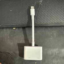 Apple Lightning Digital AV Adapter - MD826AM/A