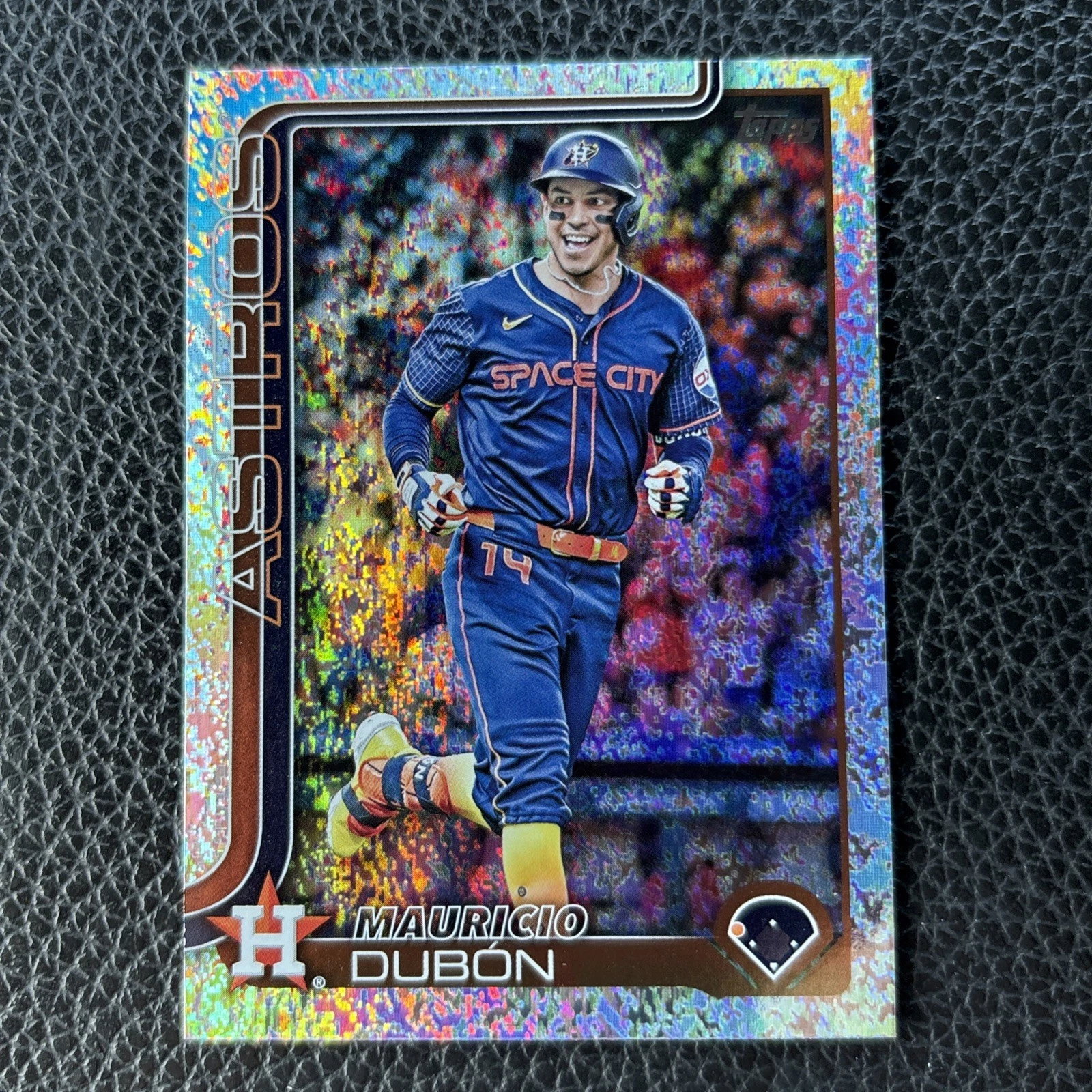 Mauricio Dubon- 2025 Topps Series 1 #222 Sandglitter Parallel