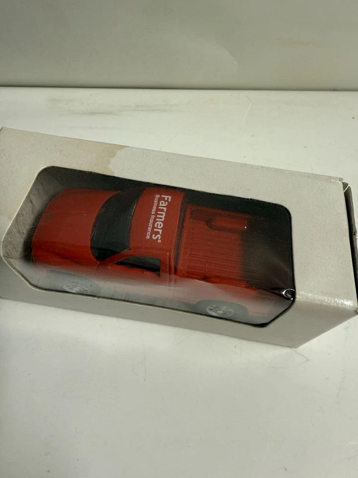 Camión Dodge Dakota Sport Maisto Die Cast Metal Rojo Limited 12/2000 (G3) Foto 2 de 4