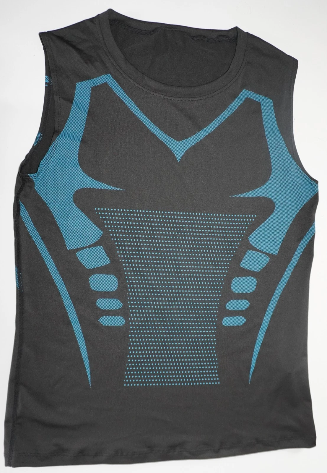 X-LARGE BLACK TIGHT FITTING ATHLETIC SLEEVELESS SHIRT