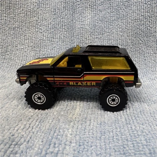 Vintage Hot Wheels Chevrolet Blazer 4x4 Diecast Truck 1:64 Black/Yellow 1983