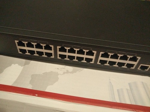 Network Ethernet Unv Network Ethernet Switch Nsw200c-24t2gc-poe - Picture 6 of 16