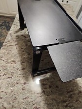 UNCAGED ERGONOMICSS ADJUSDTABLE LAPTOP WORK LAPDESK FOLDABLE/w/Mouse Tray/BLACK