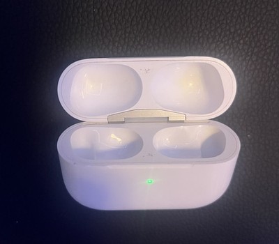 Apple Wireless Headphone Charging Case for AirPods Pro - White