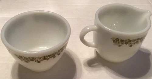 Vintage Corning Pyrex Creamer And Sugar Bowl Crazy Daisy Spring Blossom Pattern