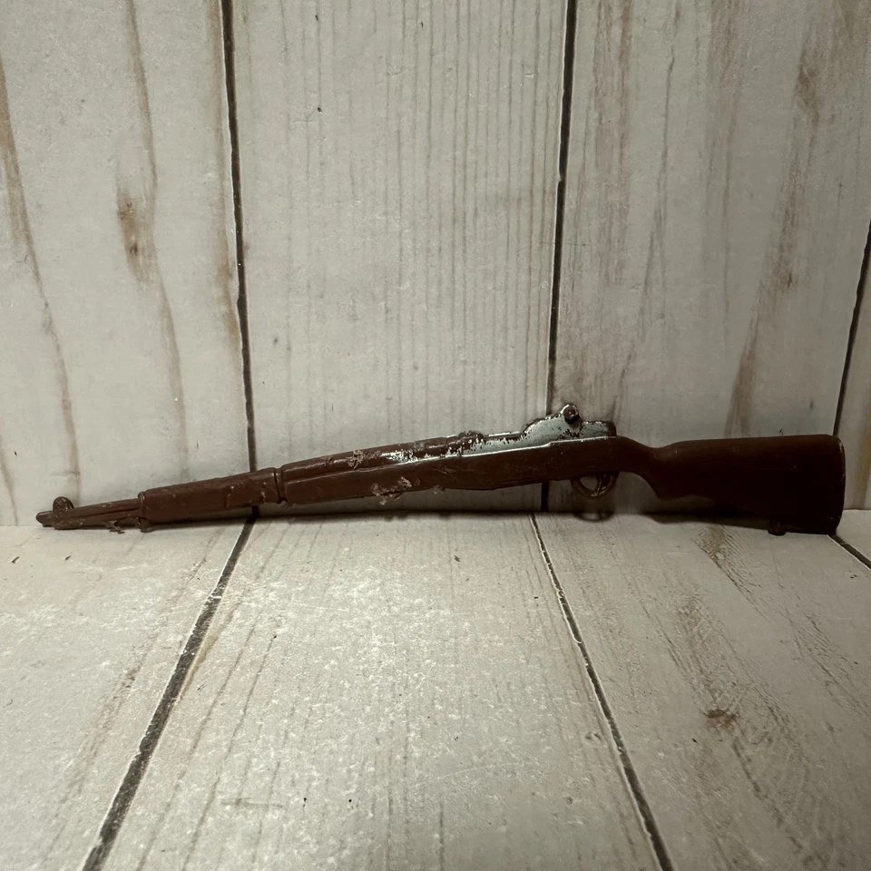 Vintage GI Joe Guns & Accessories Lot Rifle Shovel Ski Boot Welding Mask - Image 4 of 4