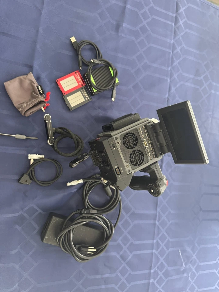 Kit de cámara Red Scarlet-W Dragon 5K - ¡¡¡SOLO 773 horas!!!! Foto 4 de 4