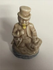 Wade Whimsies Dr. Foster Figurine Nursery Rhyme Red Rose Tea England