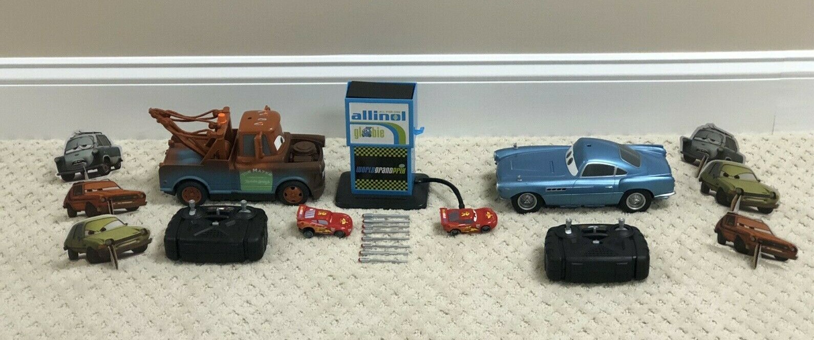 Disney Cars Remote Control Mater and Finn McMissile plus 2 LIghtning