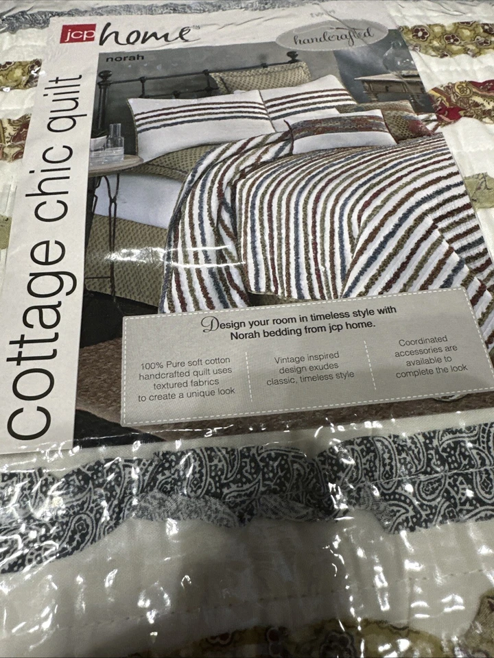 JCP Home Cottage Chic Quilt Norah Twin Striped - Image 2 of 3