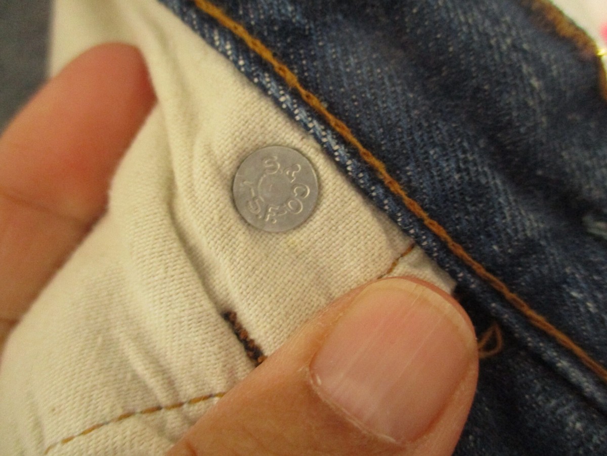 Vintage 1960s Levis 501 Big E Redline Selvedge Blue Jeans Vintage 1960s Levis 501 Big E Redline Selvedge Blue Jeans