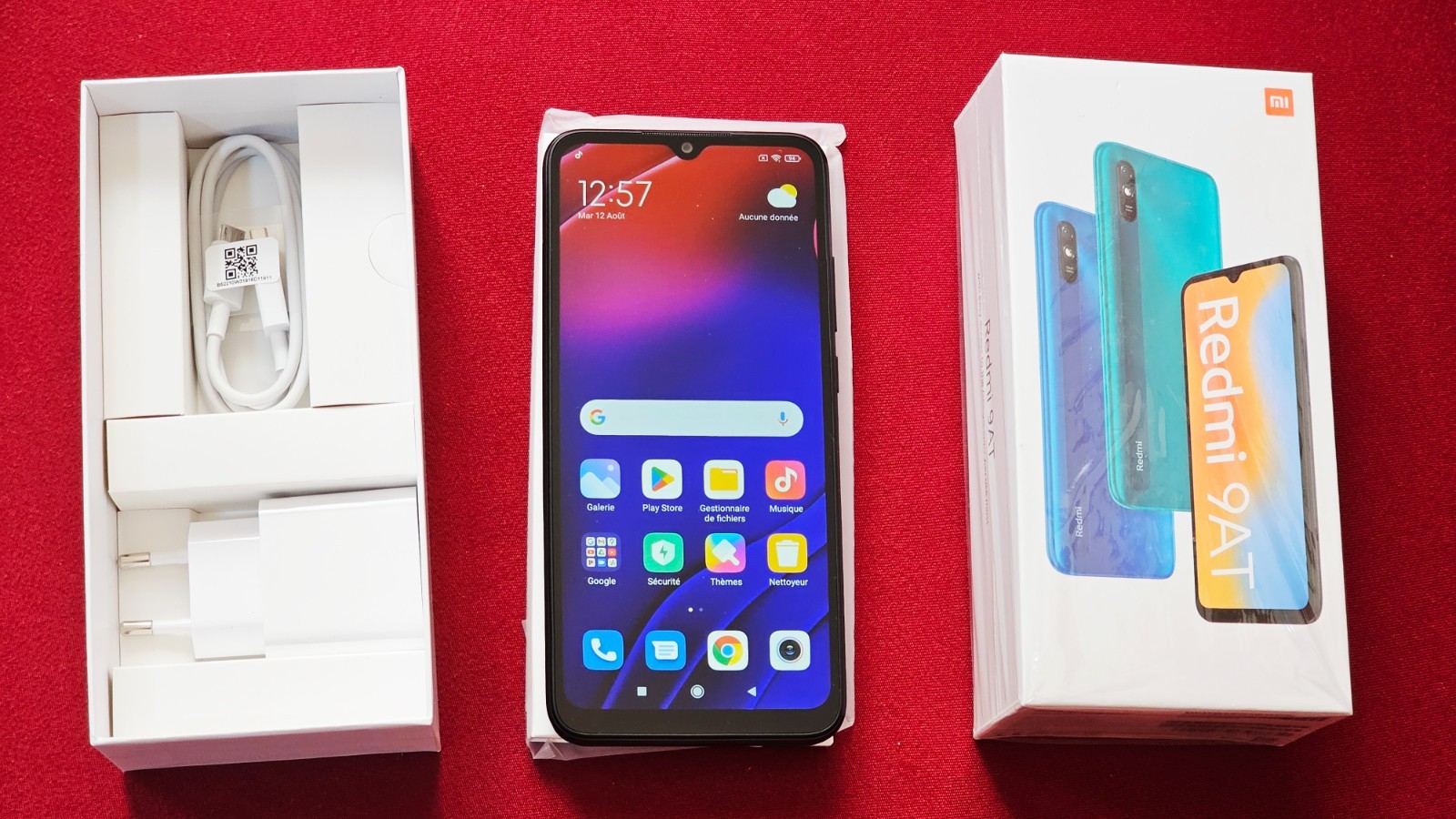 Smartphone Xiaomi Redmi 9AT Noir avec Grand Écran 6,53 Pouces et Double Sim