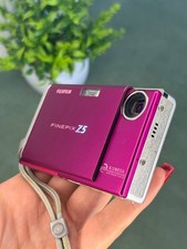 Working DIGITAL CAMERA FUJIFILM FinePix Z5 , TESTED