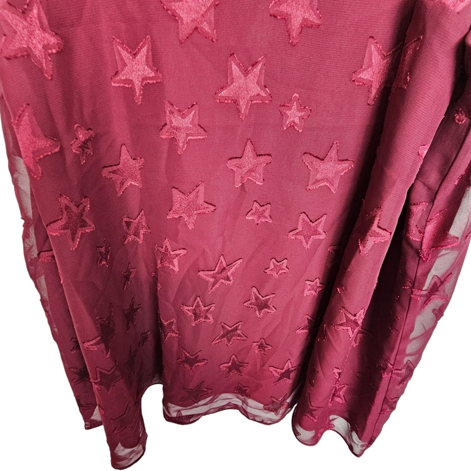 Camiseta sin mangas Torrid Top Cami para mujer 1X Borgoña Estampado de estrellas Swing Camiseta sin mangas para mujer  Foto 3 de 4