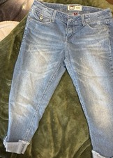 Lei Women  s Lowrise Blue Light Wash Denim Jeans 5-Pocket Button Zip Sz 9