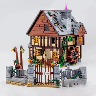 Hocus Pocus: The Sanderson Sisters' Cottage (21341) Bausteine mit Figuren