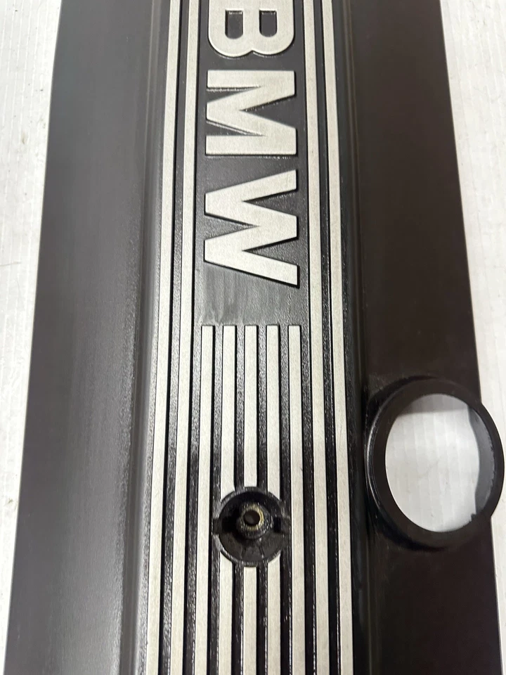 2002 BMW 540i tampa de acabamento de motor OEM lado direito beleza fáscia S2 - Imagem 3 de 4