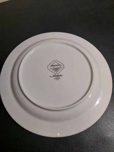 Noritake Epoch Mr. Snowman Plates 11" Plates Set of 4 - Picture 8 of 11