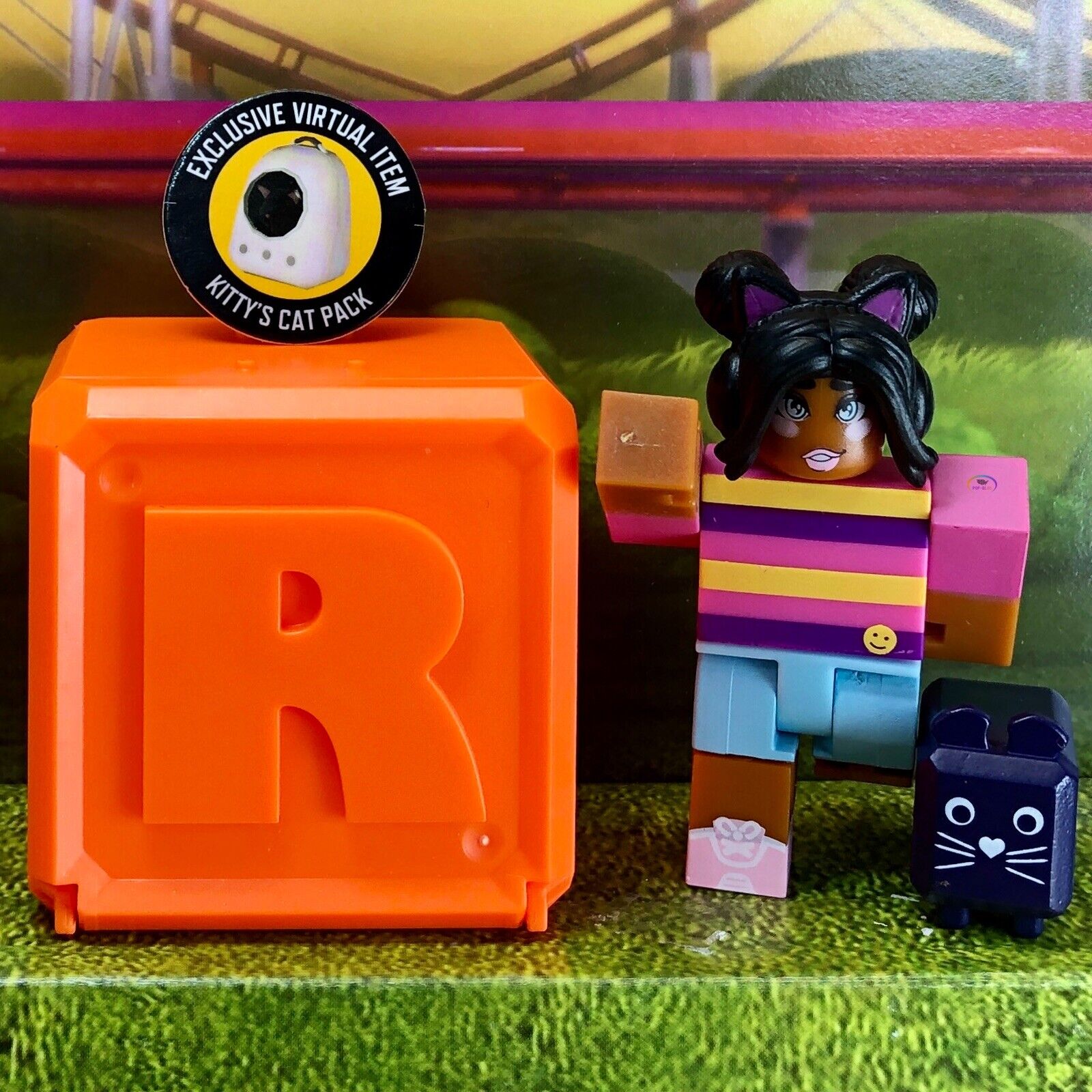 roblox celebrity series 8 orange monster islands: Zombie jenkins toy+code