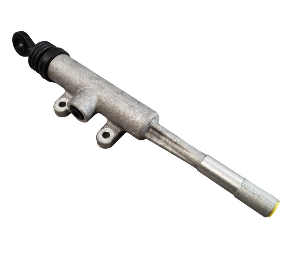 Nuevo cilindro maestro de embrague AMS Automotive M0305 se adapta a varios autos BMW Foto 3 de 4