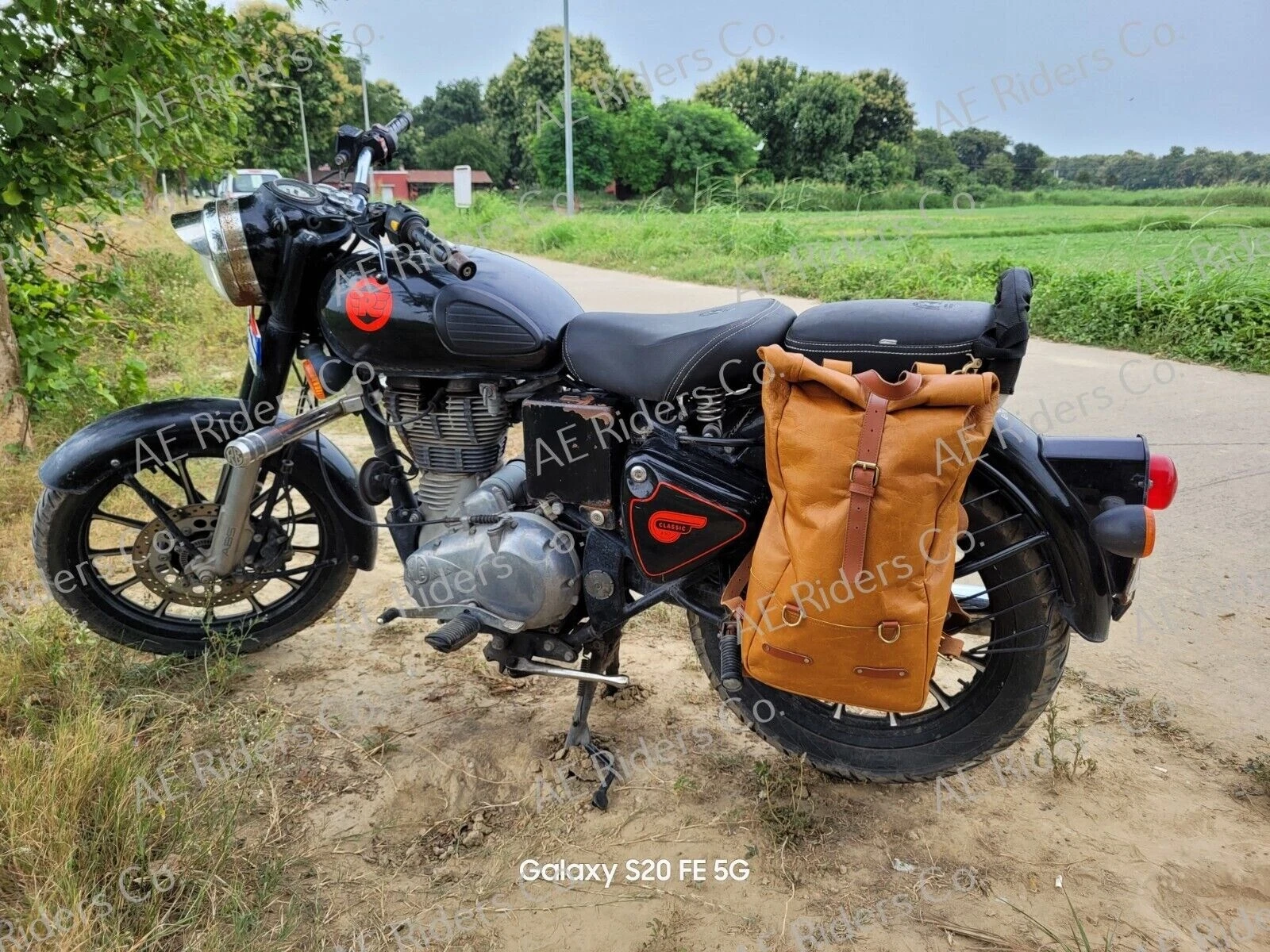 WANDERER ROLLTOP BACKPACK PANNIER SADDLE MOTORCYCYCLE BAG TAN BROWN view 2
