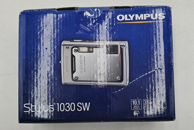 Olympus Stylus 1030 SW, 10.1 MP Digital Camera - Silver