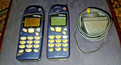 Job Lot **   2x Nokia Cell Phones   w/ 1x Nokia charger ** Job Lot
